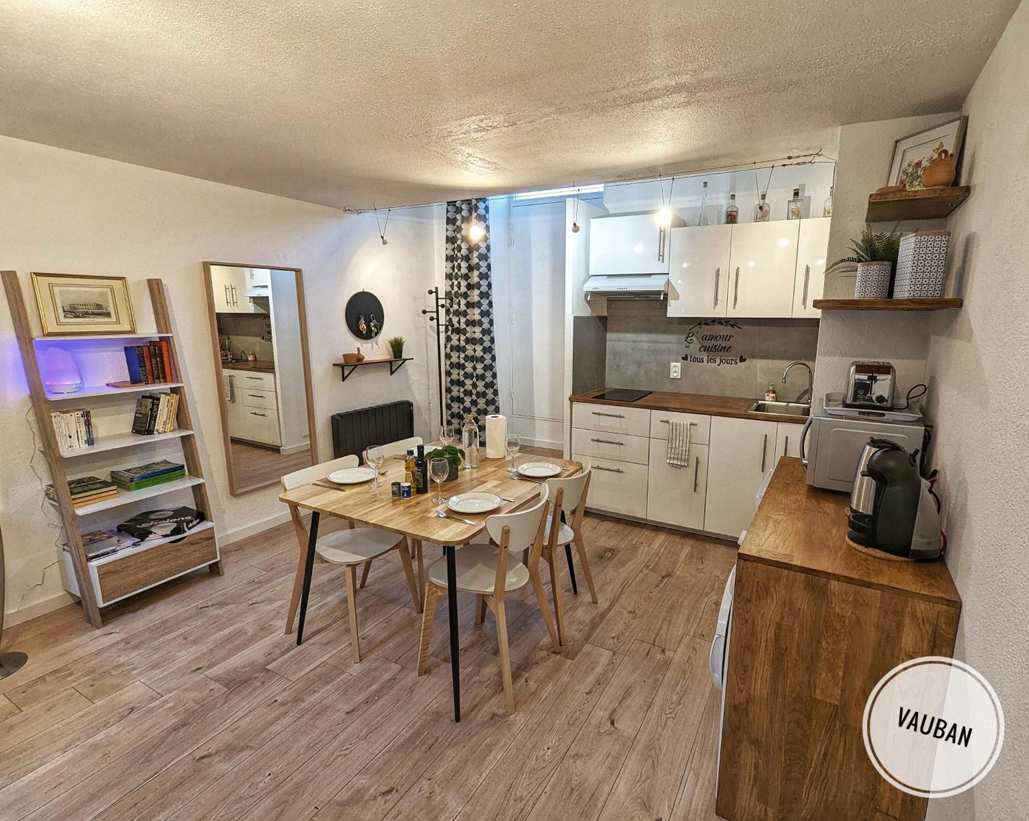Douceur Nimoise En Centre Ville - Rdc Et Exterieur Nîmes Extérieur photo